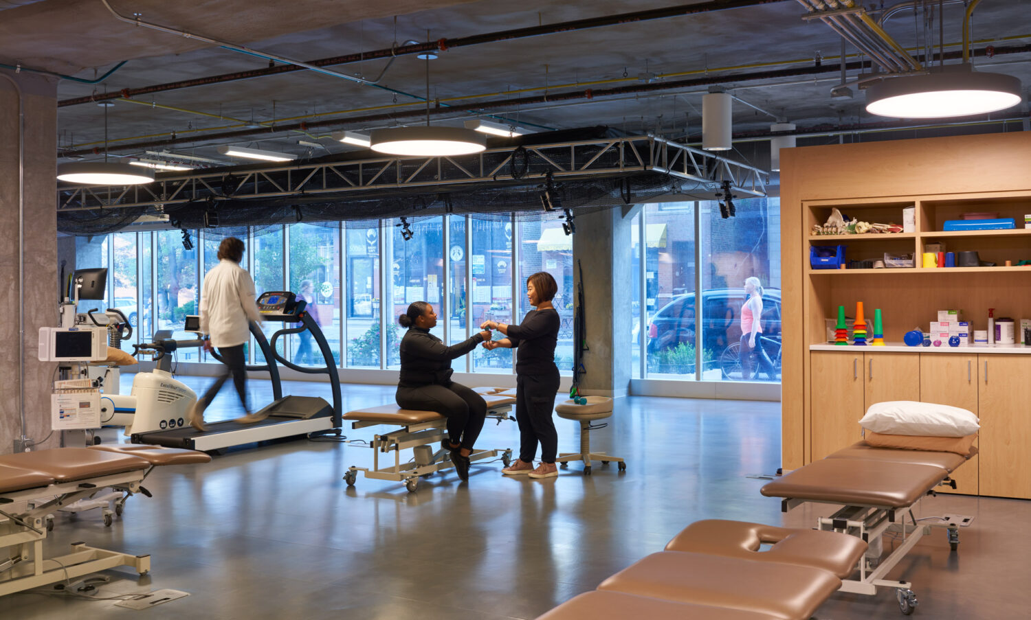 Physical therapy gym with street-front windows, Advocate Illinois Masonic Medical Center by SmithGroup, Chicago, Illinois